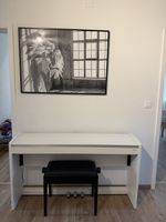 Digitalpiano Roland F-130R weiss inkl. Klavierbank gebraucht