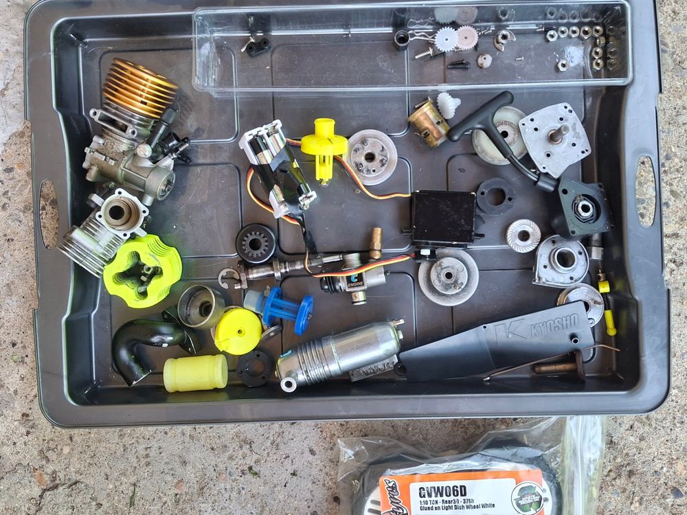 RC Kits de montage: Rc autos Nitro – D'occasion à Libingen par Nemrac7 2
