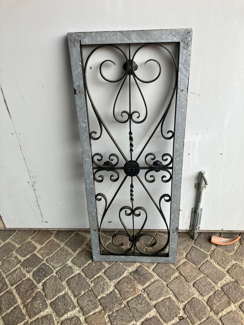 Grilles & Grillages: Schmiedeeisen Fenstergitter – D'occasion à Elgg par Maege64 1