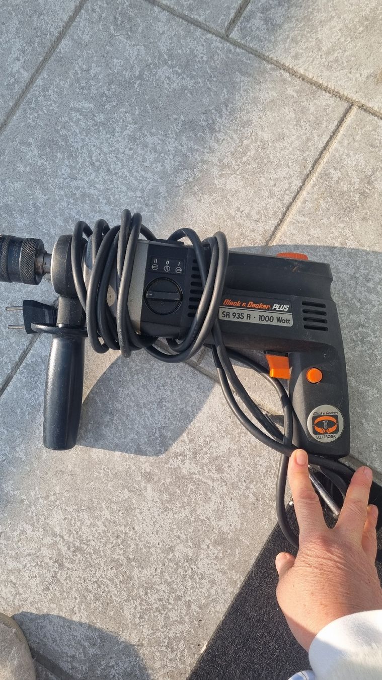 Trapani: Black & Decker Plus SR 935 R 1000 Watt – Usato da Niederglatt ZH venduto da Aymi14 7