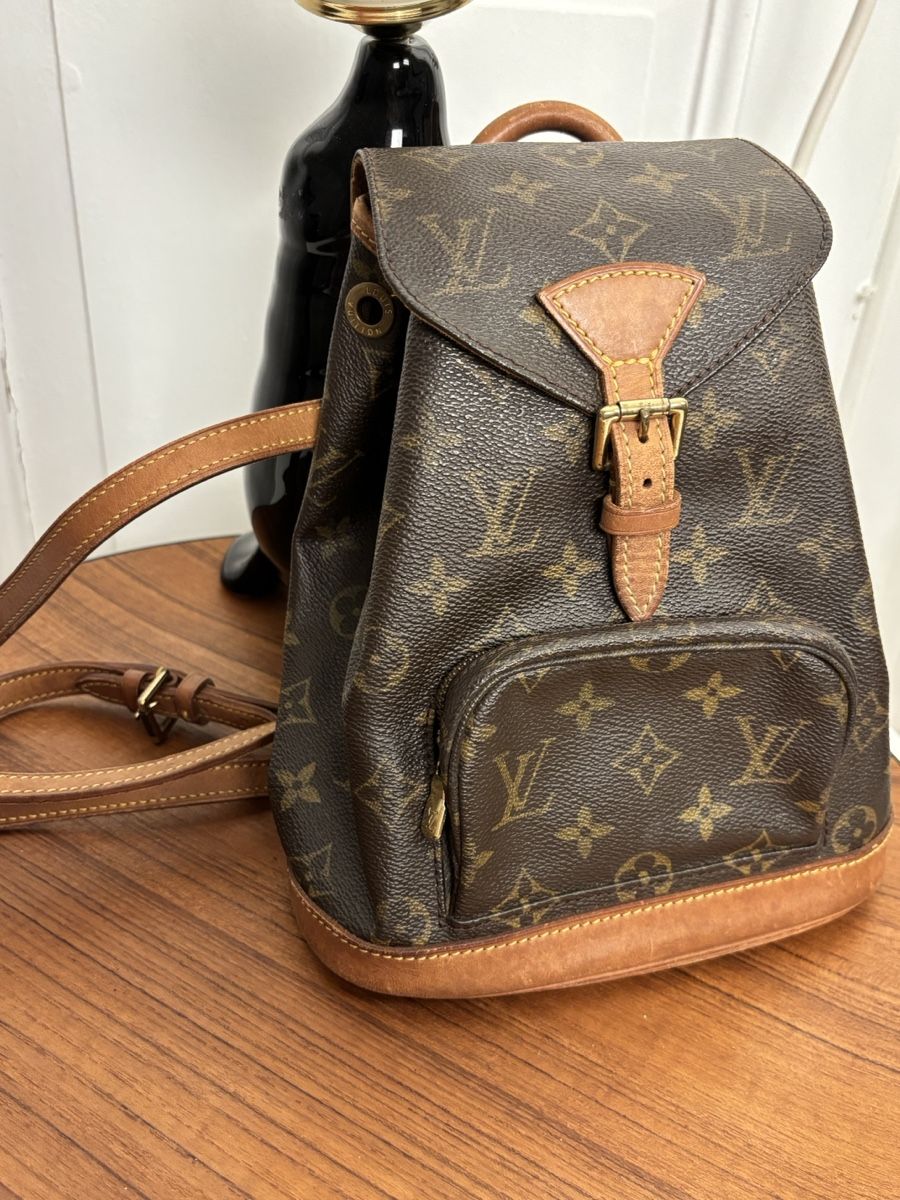 Louis Vuitton Zaini: Louis Vuitton Montsouris Backpack Monogram Small – Usato da Winterthur venduto da Atelier.W.Maison