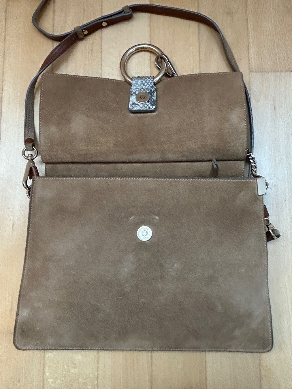 Chloé Borse da donna: Sac à main Chloé Faye daim et cuir python bon état – Usato da GOCKHAUSEN venduto da chrismon 3
