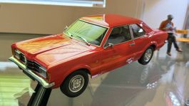Ford Taunus GT rot  1:18 sehr schönes Modell