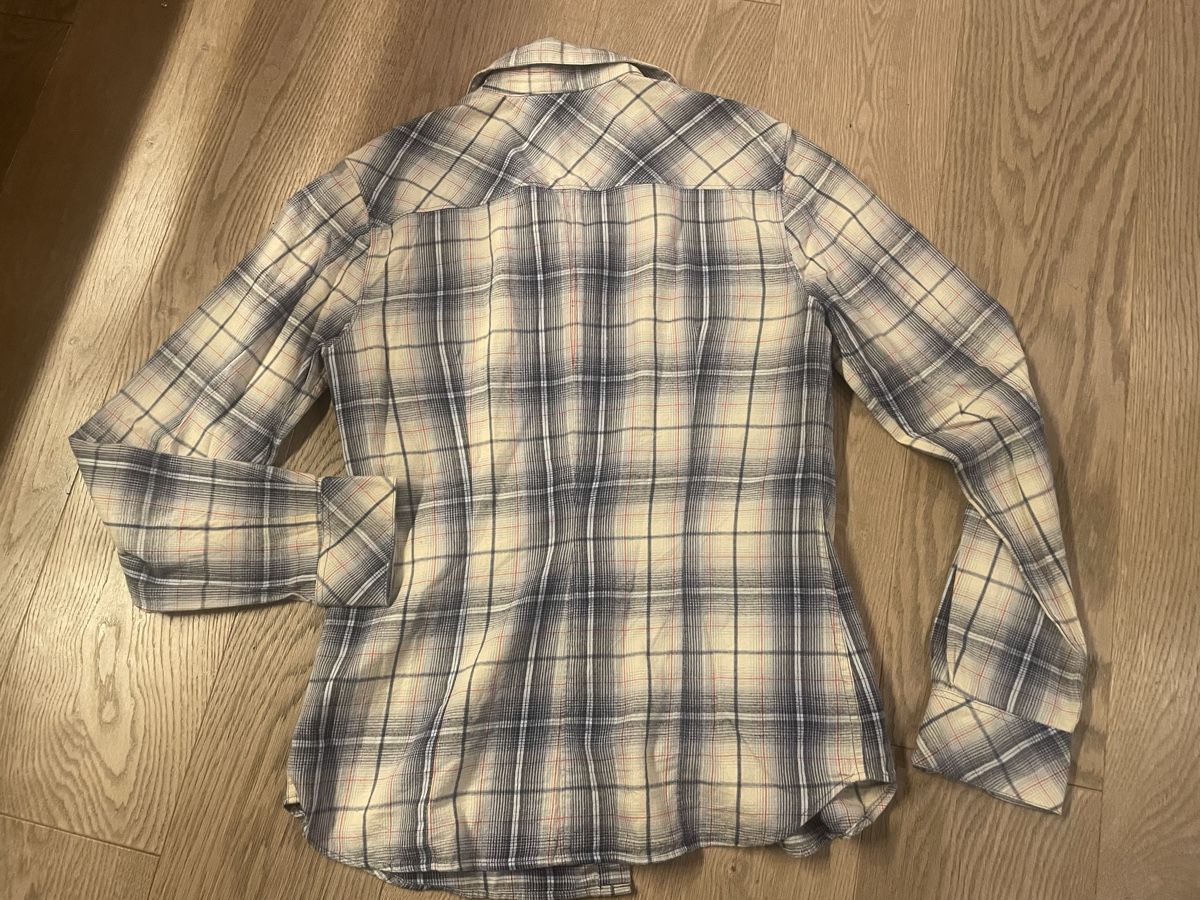 Peak Performance Camicette: Peak Performance Bluse kariert S – Usato da Hergiswil NW venduto da natejuke 2