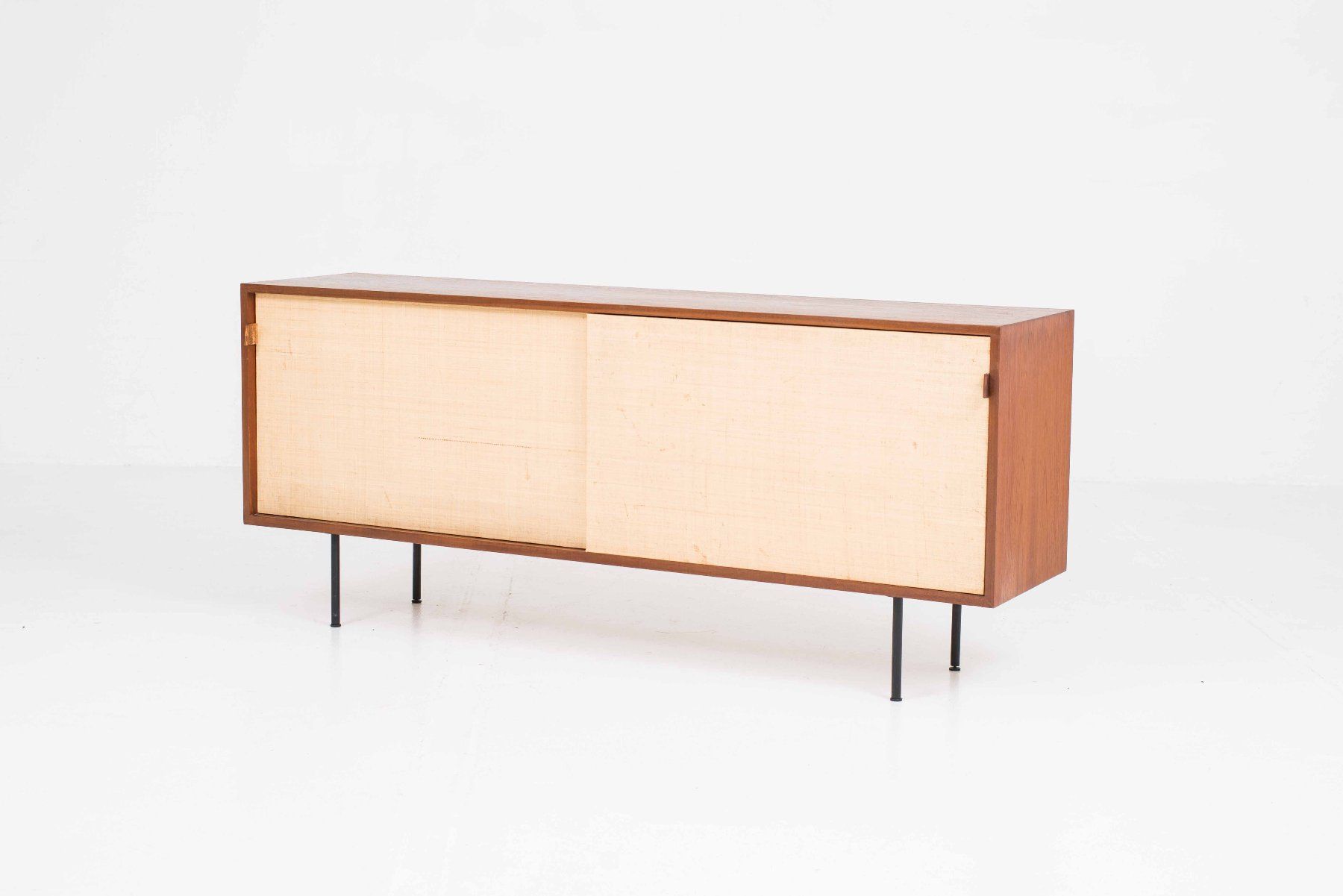 Knoll Kommoden: Knoll Sideboard mit Seegrasfronten von Florence Knoll – Gebraucht aus Zürich von STUZH38 1