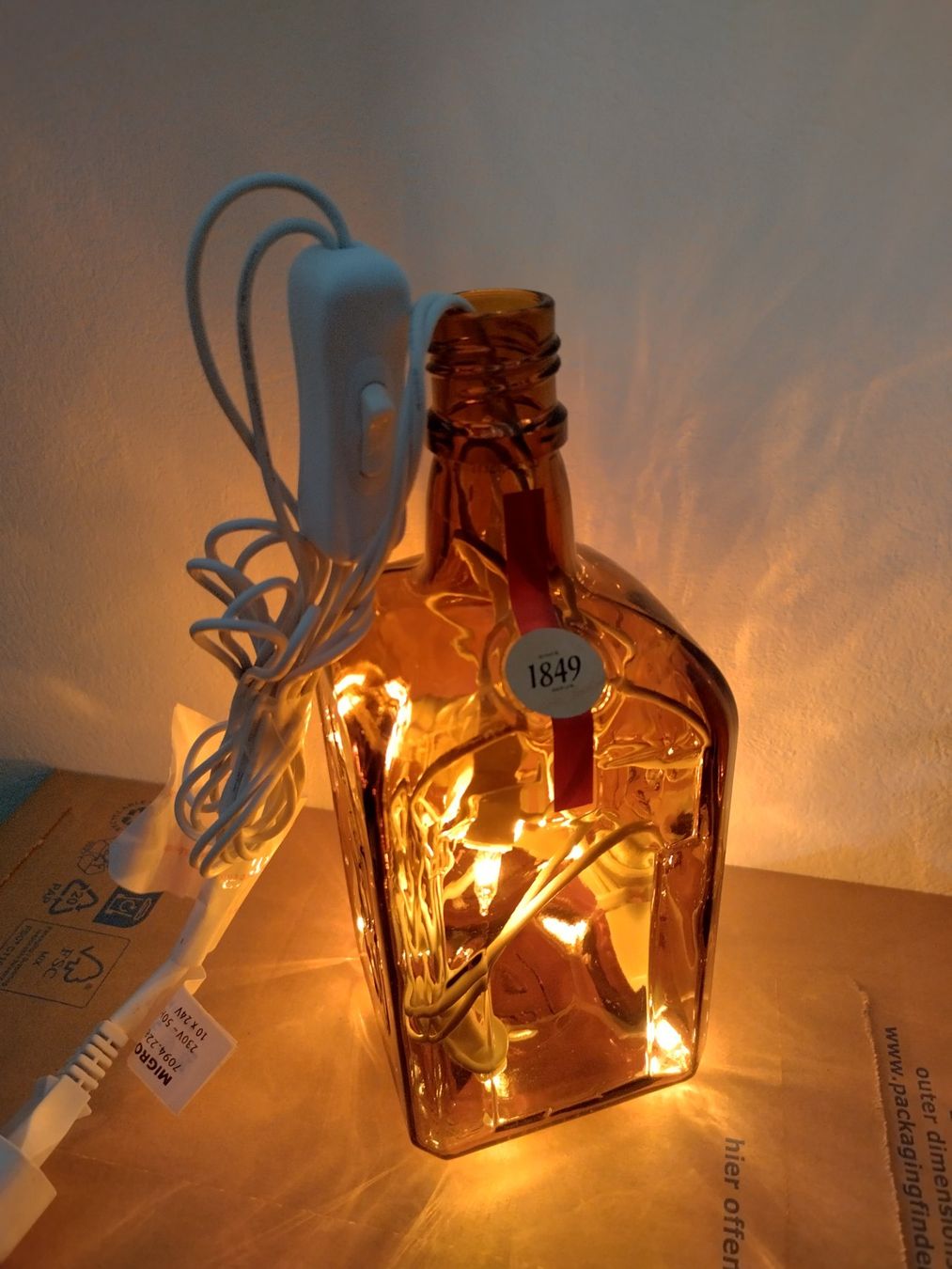 Lampade: Lampe aus Cointreau Flasche, kein LED – Nuovo (secondo la descrizione) da Therwil venduto da stiwi_6571