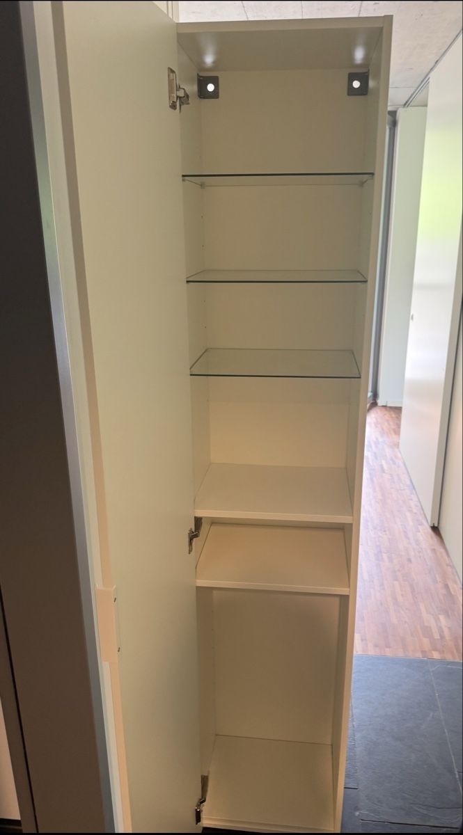 Ikea Scaffali: Ikea Schrank – Usato da Winterthur venduto da hunzerhund 1