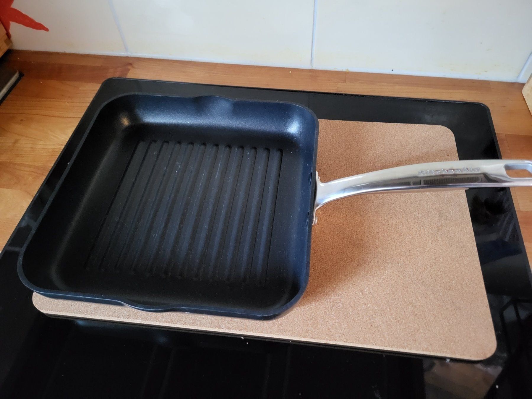 Kitchenaid Pfannen: KitchenAid Brat- & Grillpfannen, 26 x 26 cm – Gebraucht aus Siebnen von KiKla-Siebnen 1