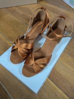 Latein Tanzschuhe Braun 4cm 38.5 EU NEU – ungetragen