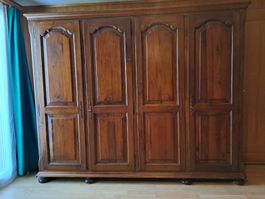 antiker Vollholz Kleiderschrank, zerlegbar