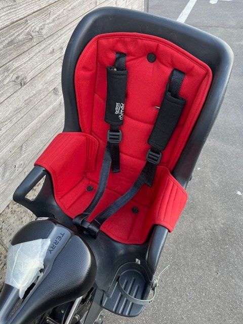 Britax Römer Seggiolini per auto: Velokindersitz Römer Junior Relax (gebraucht) – Usato da Zug venduto da Weimi 2