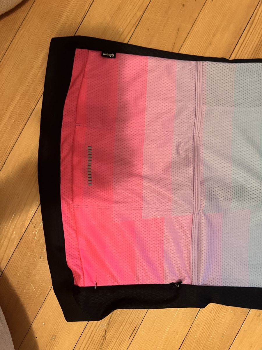 Scarpe, pantaloni & magliette da ginnastica: Fahrrad Jersey – Nuovo (secondo la descrizione) da Oberägeri venduto da mic_m272 2