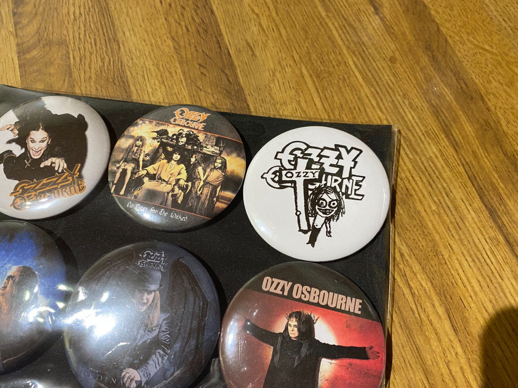 Plaketten & Abzeichen: Ozzy Osbourne Ansteck Badges! – Neu (gemäss Beschreibung) aus Basel von FatCatPacksTheRatt 6