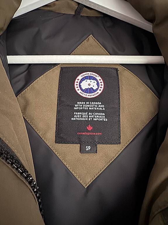 Giacche: Canada Goose kaki – Usato da Opfikon venduto da nat_sf5n 3