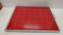 Münz-Kassette Lindner 35 Fächer rot, gebraucht (L38-13)