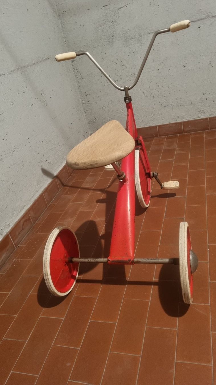 Veicoli per bambini: Rotes Vintage Dreirad KEMP – Usato da Oberengstringen venduto da George0070 4