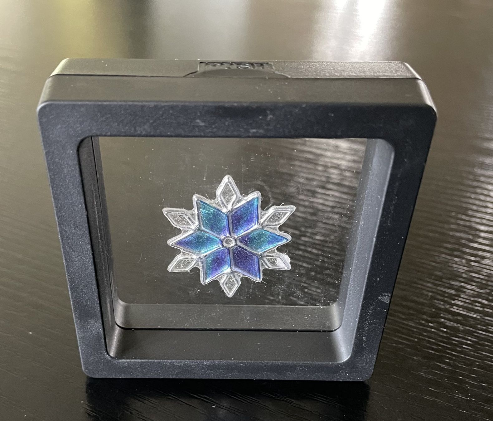 Tutte le decorazioni: Eiskristall Schneeflocke in Displaybox Geschenk Deko – Usato da Oftringen venduto da allesmeins 4