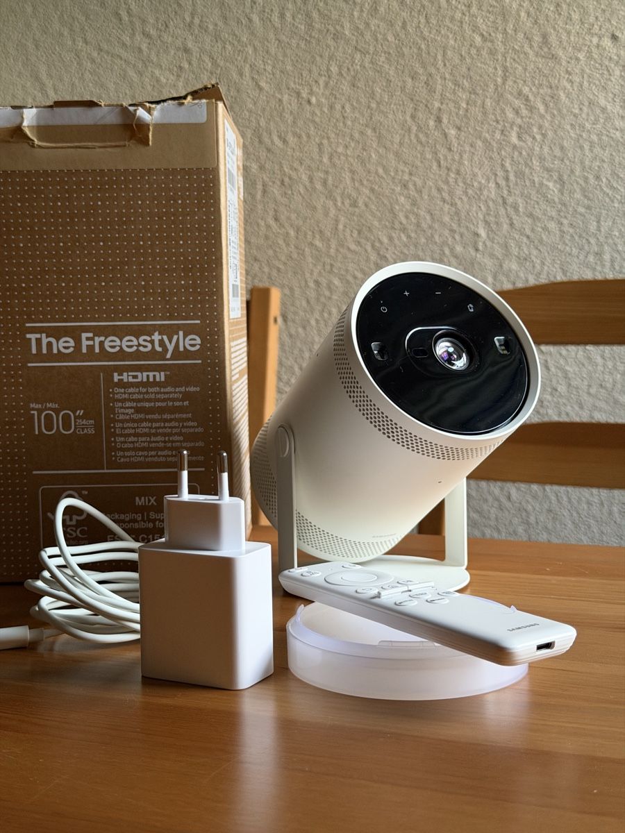 Samsung Vidéoprojecteurs: Samsung Freestyle 2 Smart Projector – Neuf (Voir description) à Zürich par idbronskiy