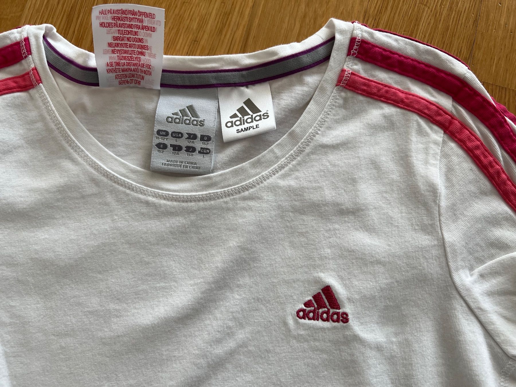 Adidas Camicette, T-shirt & Top: Adidas T-Shirt Mädchen Gr. 152 – Nuovo (secondo la descrizione) da Bettlach venduto da Tradenet100 1