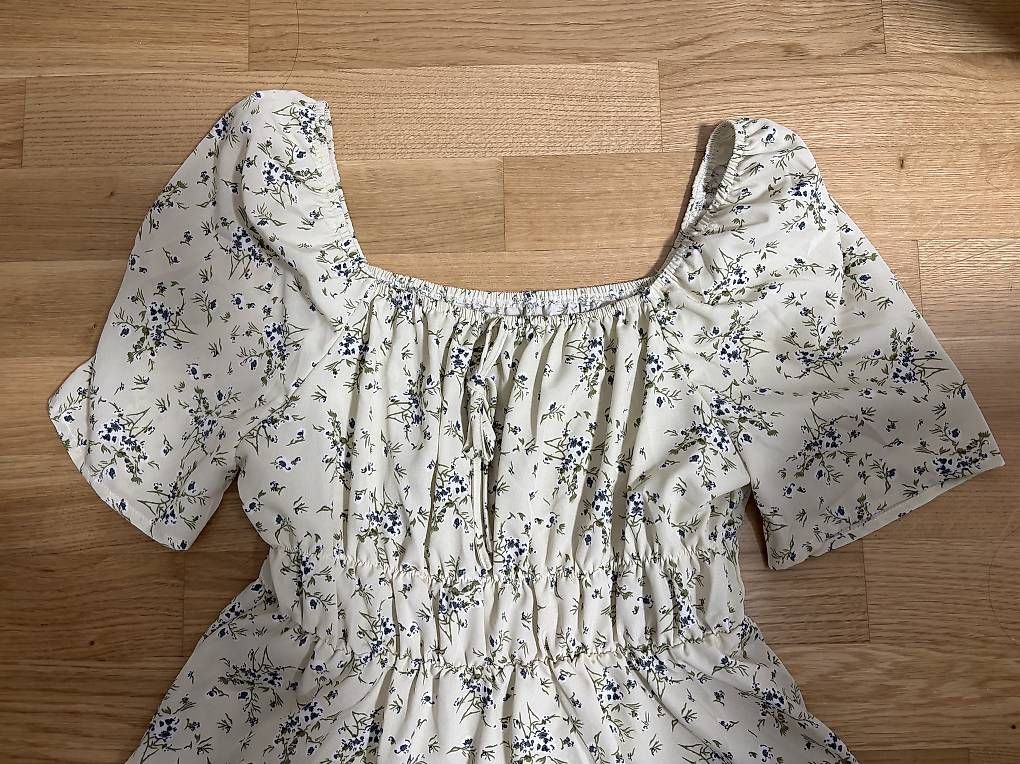 Vestiti: Robe – Usato da Monthey venduto da Susii_M 1