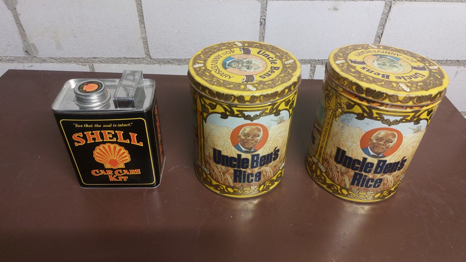 Tutte le decorazioni: 3 Alte Dosen – Usato da Ehrendingen venduto da Bert31