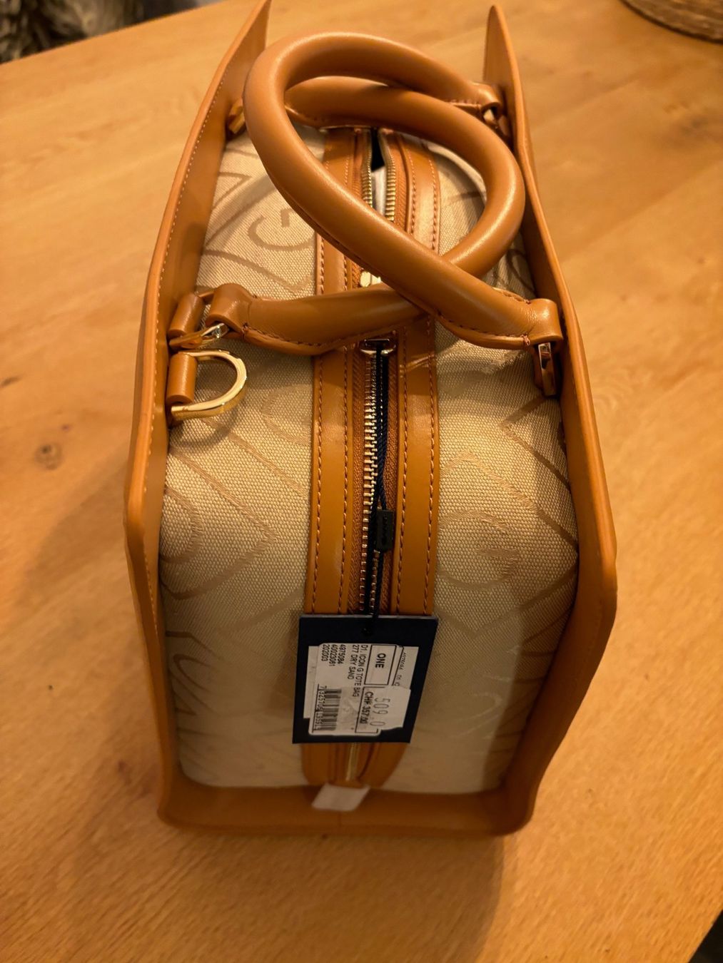 Gant Borse da donna: GANT Damentasche  Neu – Nuovo e nell'imballaggio originale da Zug venduto da Deks 3