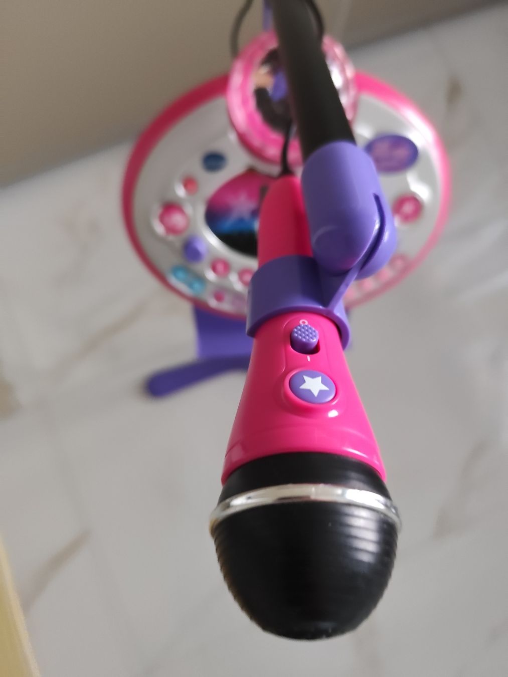 Mikrofone: Karaoke Mikrofon mit Ständer - Kinder – Gebraucht aus Bettlach von ChouChou26 2
