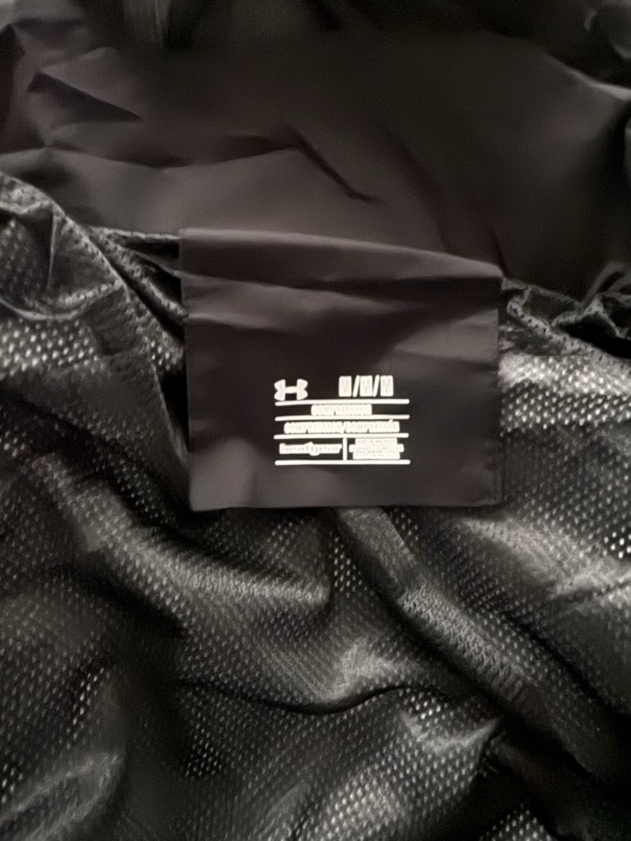 Giacche: Under Armor Windbreaker – Nuovo (secondo la descrizione) da Unterentfelden venduto da tim_5vkv 3