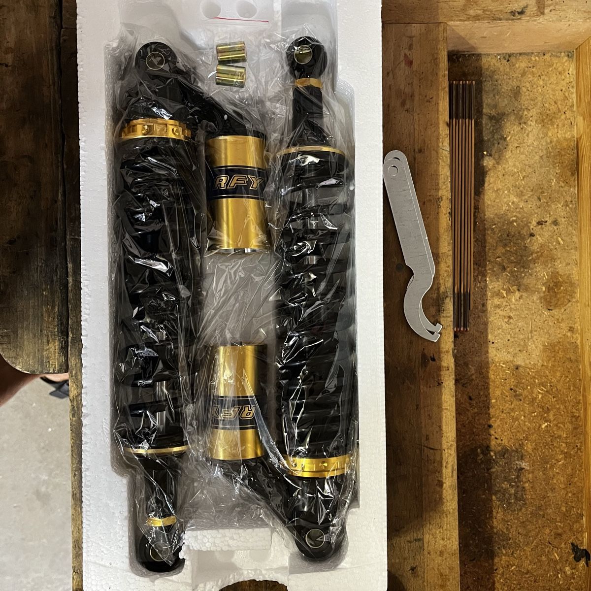 Tutti i ricambio per moto: Stossdämpfer RFY – Nuovo e nell'imballaggio originale da Astano venduto da thriftshop42