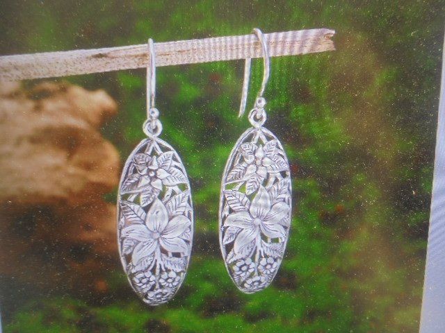 Orecchini pendenti & Orecchini a lobo: Ohrhänger mit Blumen mit Patina – Usato da Hinwil venduto da Glasperlen 2