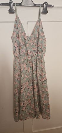Light & Airy Floral Summer Mini Dress - Size S/M 