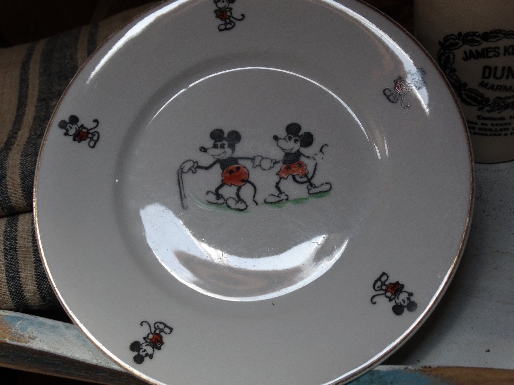 Disney Piatti: antiker Kinderteller mickey Micky Maus Mickey Mouse Disney – Usato da Grossaffoltern venduto da amo64 2