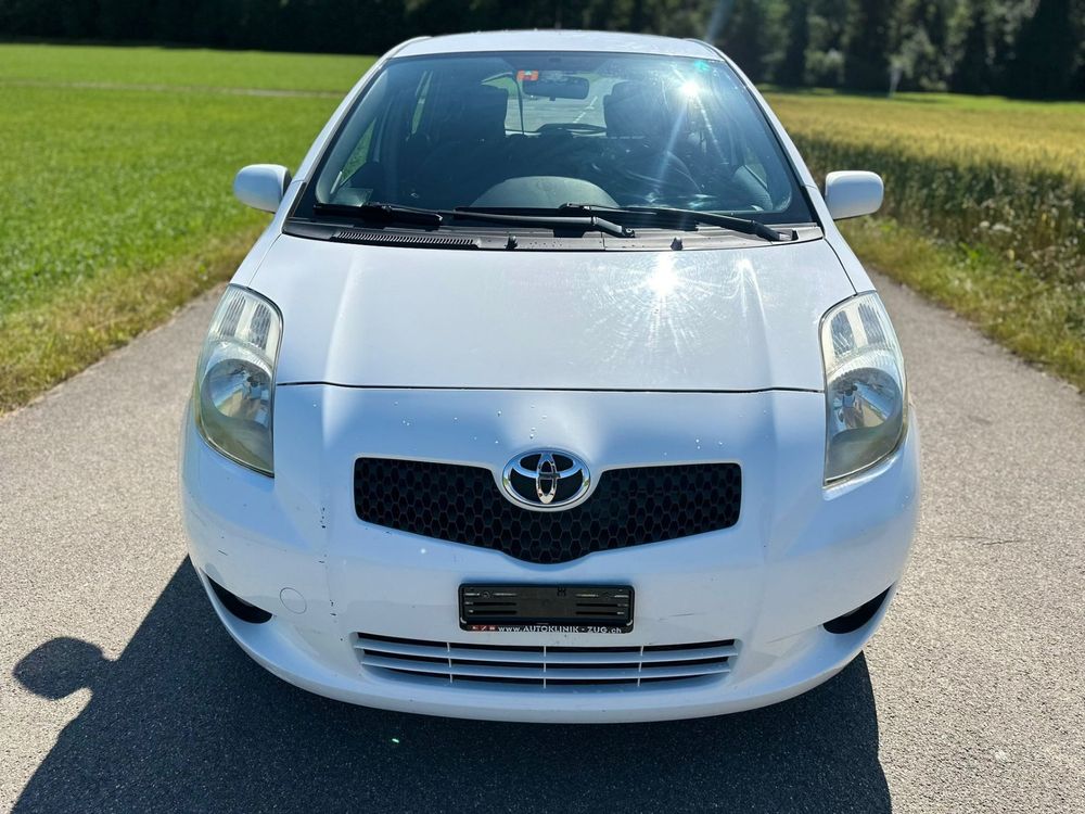 Toyota Automobili: TOYOTA Yaris 1.3 Linea Luna – Usato da Hünenberg venduto da Auto-Klinik01 1