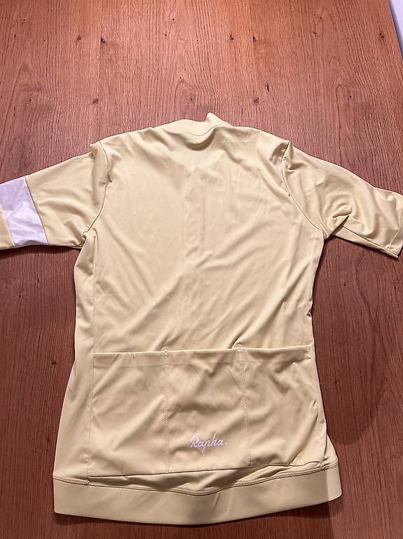 Rapha Canottiere & Pantaloni: RAPHA Rennbekleidung Set zu verkaufen – Usato da Wängi venduto da marthilda 2