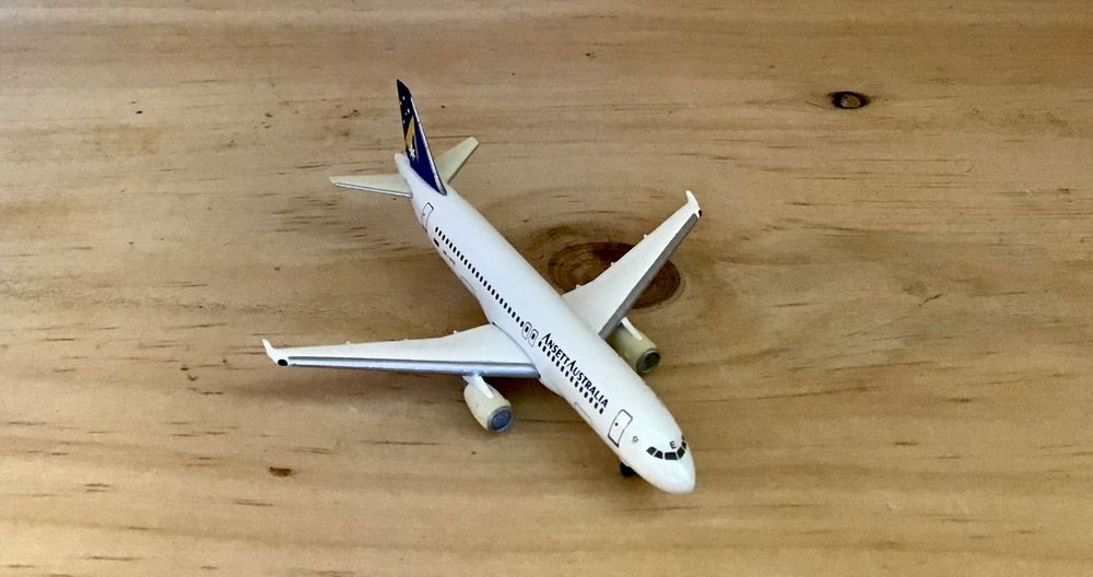 1:200 Flugzeugmodell Emirates A380 (Neu (gemäss Beschreibung)) In
