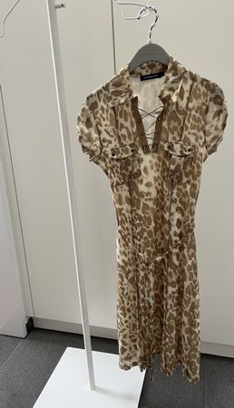 Kleid im Leo-Style Gr. 38, Marke: Passport