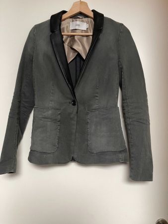 Neu Closed Blazer