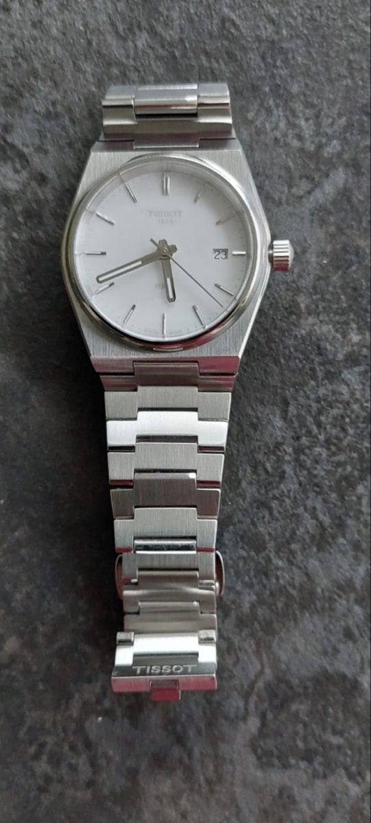 Tissot Uhren: Tissot PRX 35mm Quartz Perlmutt – Gebraucht aus Vitznau von DinaBucherLuzern 1