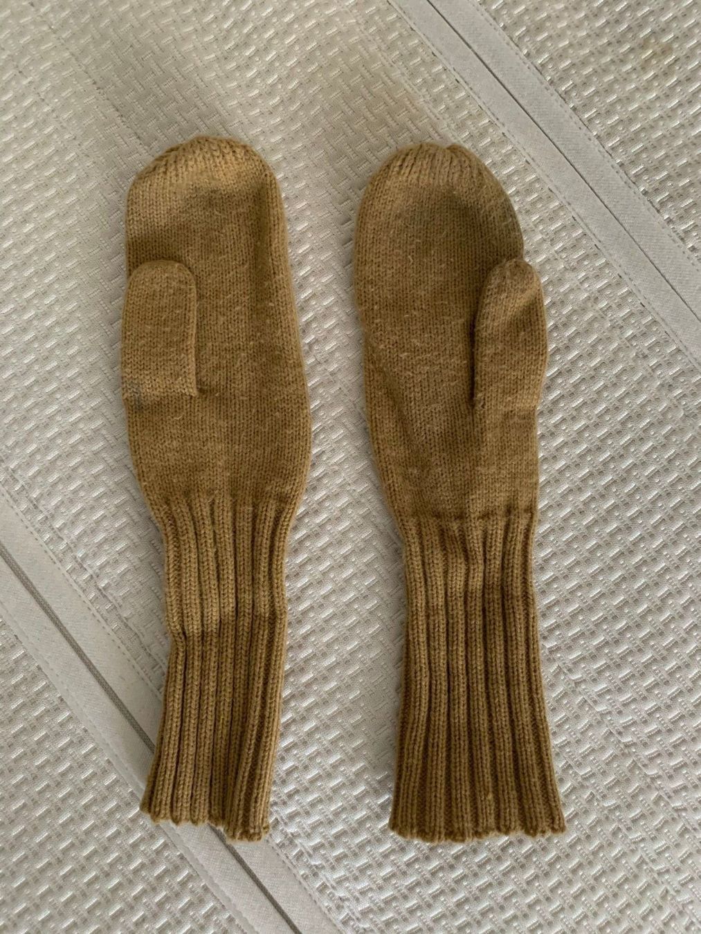 Gants & mitaines : Strick Handschuhe hellbraun – D'occasion à Zürich par Diazaio 1