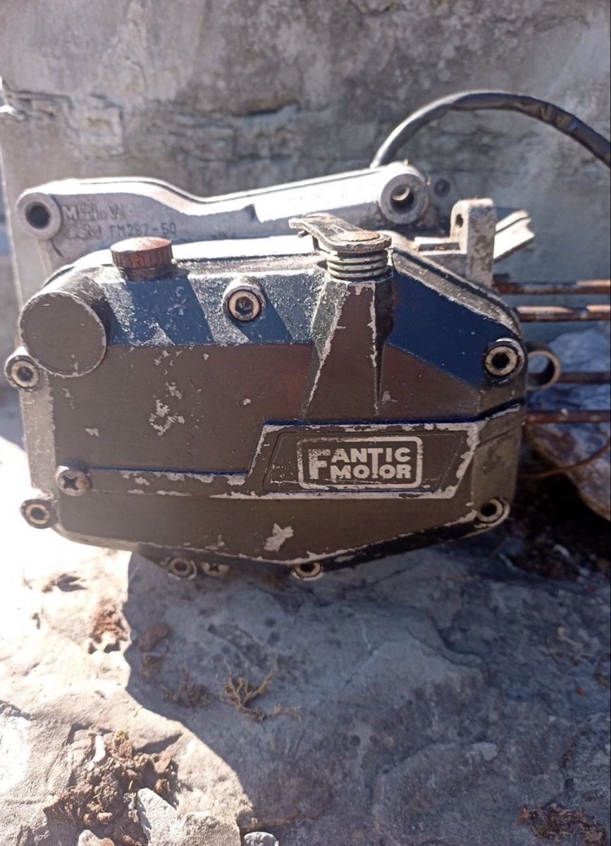 Motori Minarelli Moteurs: Minarelli V1 Motor – D'occasion à Raron par KMT-Logistics 1
