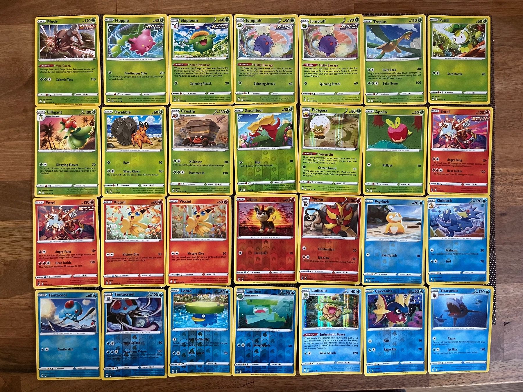 Pokémon Carte collezionabili: Pokemon 142 Reverse Holo Sammlung Evolving Skies Englisch – Nuovo (secondo la descrizione) da Wabern venduto da Collectfun