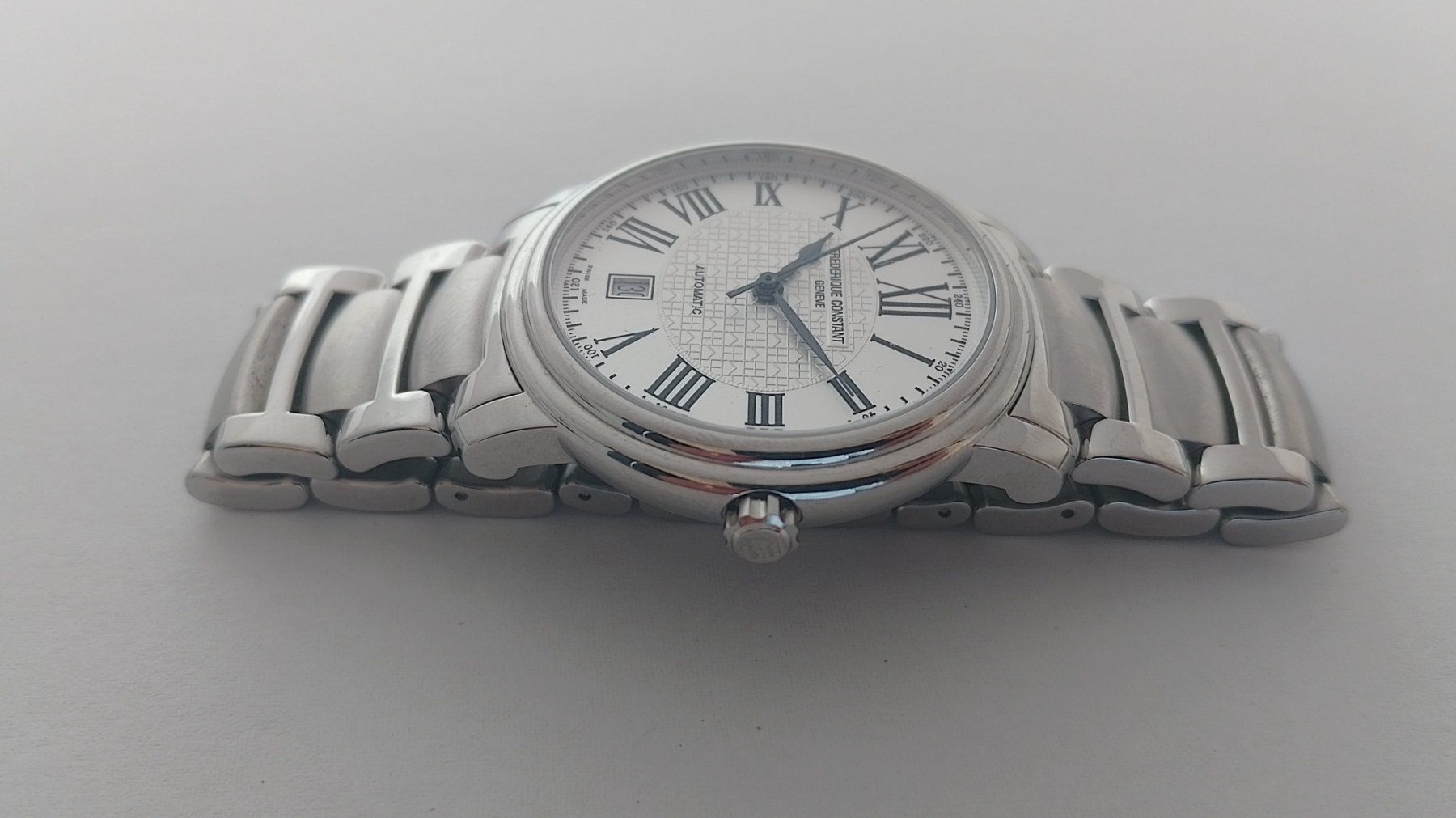 Frederique Constant Uhren: Frederique Constant Classics Automatic | Top Zustand – Gebraucht aus Basel von Givens_Watches 2