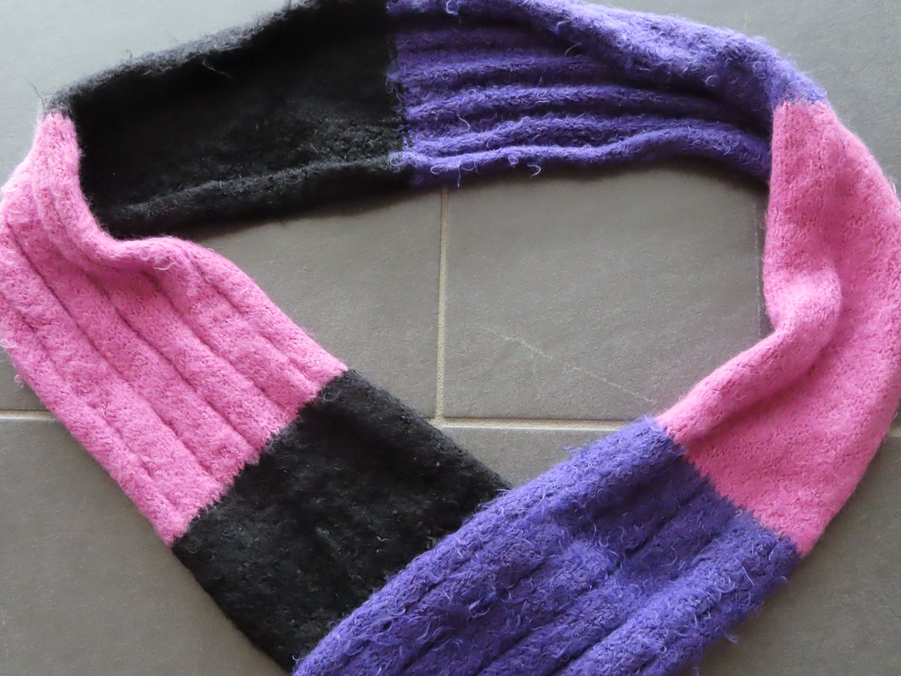 Foulard & Sciarpe: super weicher Schal JL +++top+++ – Usato da Wallenried venduto da Asyano 2