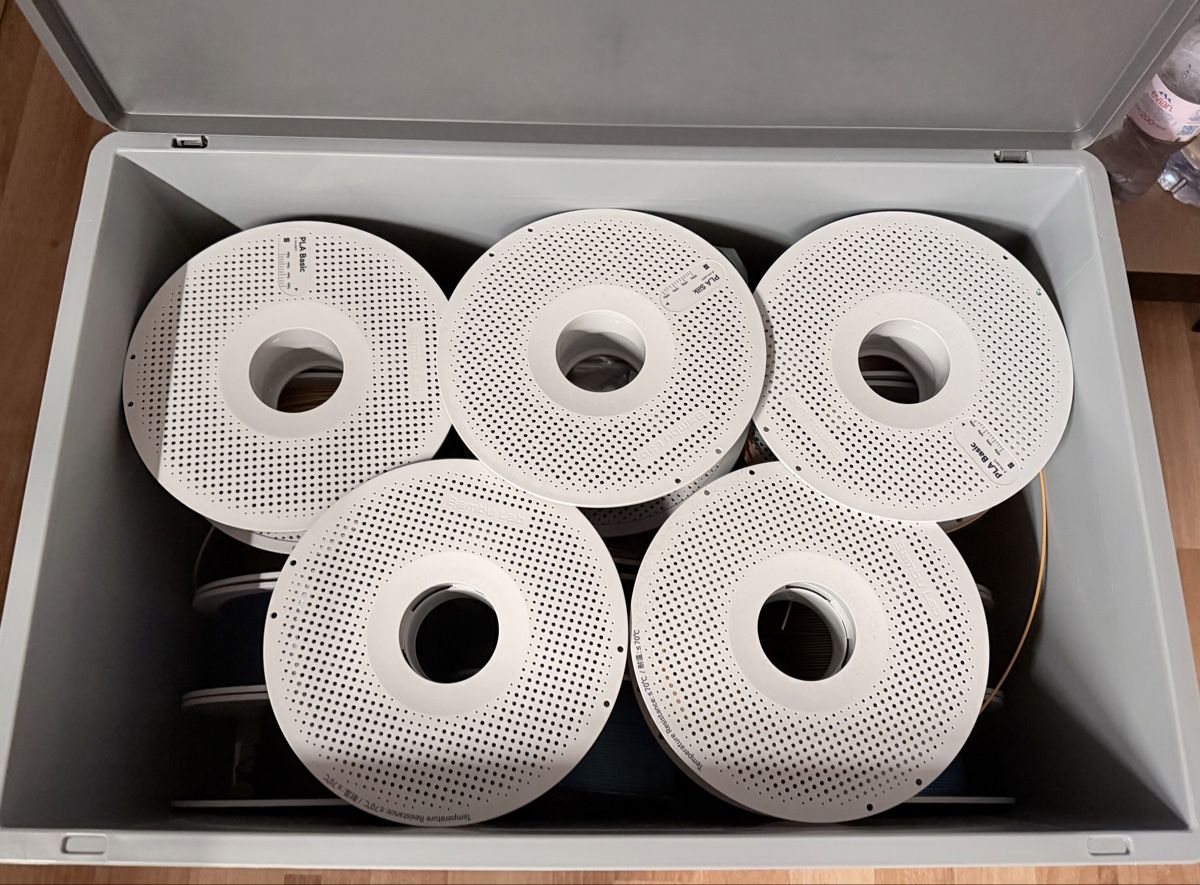 Bambu Lab Stampanti 3D: Bambu Lab P1S mit AMS + P2S inkl. Filament / Preis VB – Nuovo (secondo la descrizione) da Oberönz venduto da lev_j57j 3
