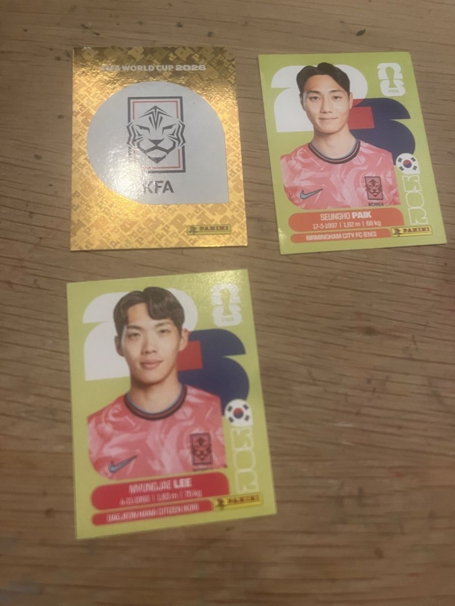 Panini Sammelbilder & Trading cards: Paninis Süd Korea – Neu (gemäss Beschreibung) aus Zürich von Noth020570