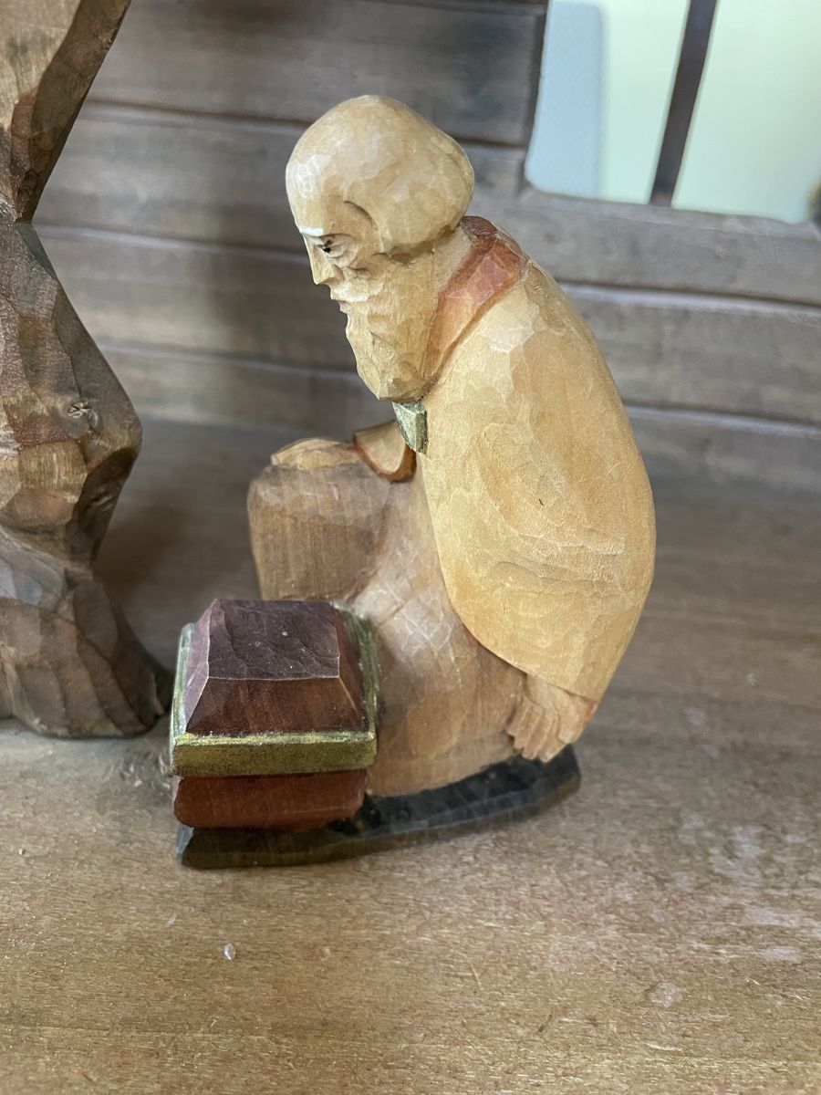 Statuette: König kniend E.Thomann Brienz – Usato da Flawil venduto da Naphtali 3