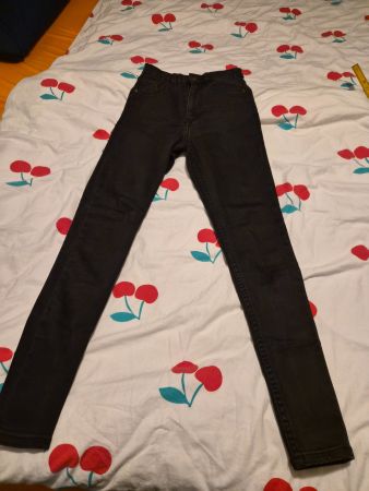 Jeanshose Bershka gr 34 Nr 305