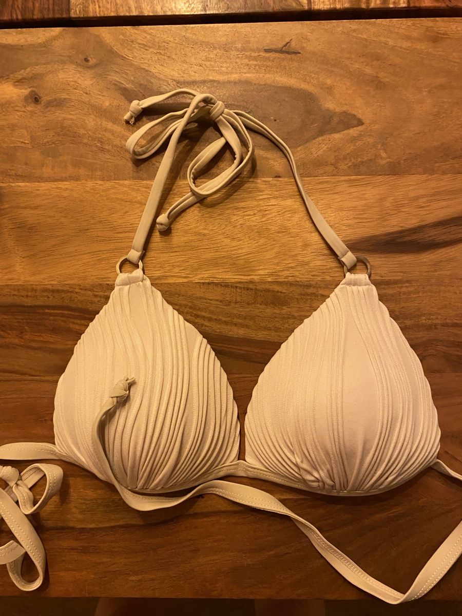 Badekleider & Bikinis: Bikini Oberteil – Gebraucht aus Luzern von oli_6x2r
