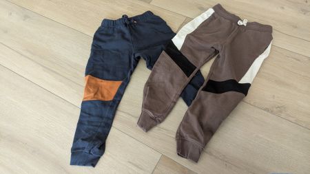 2 Trainerhosen Gr. 122 & 128