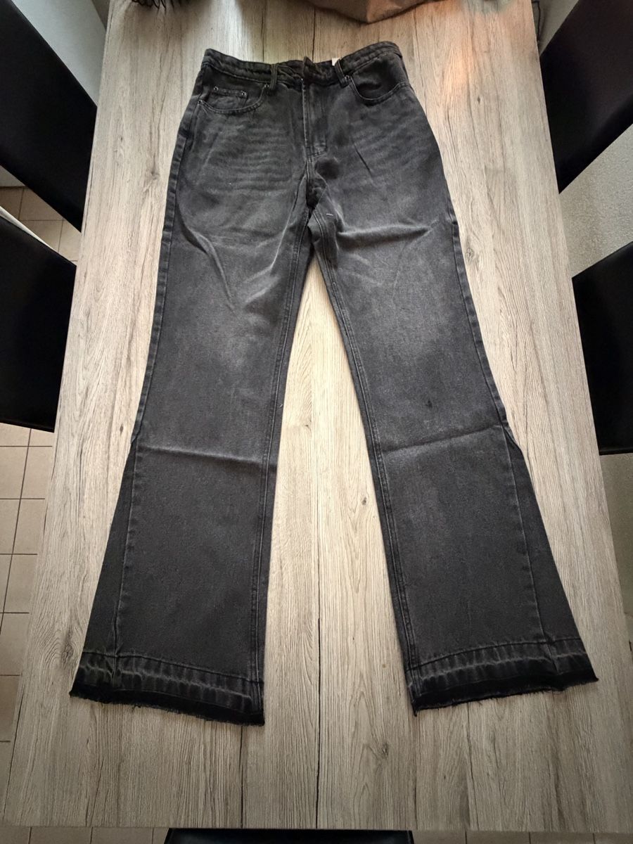 Jeans: Jeans "DOWNTOWN" FLARED DENIM - Noir – Usato da Yverdon-les-Bains venduto da fab_5tv2